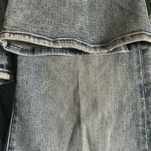 On the road
The hustler sneak - Picture 11 of 12